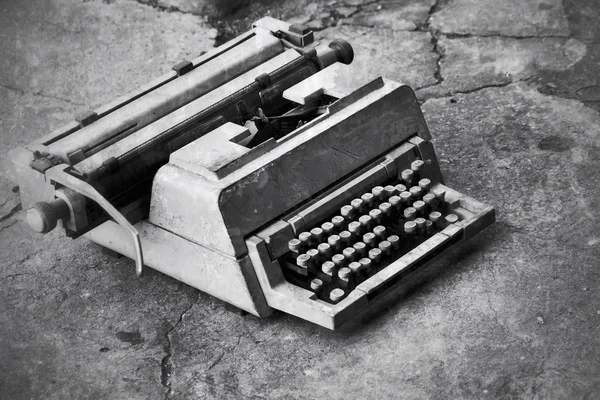 Vintage typewriter — Stock Photo, Image