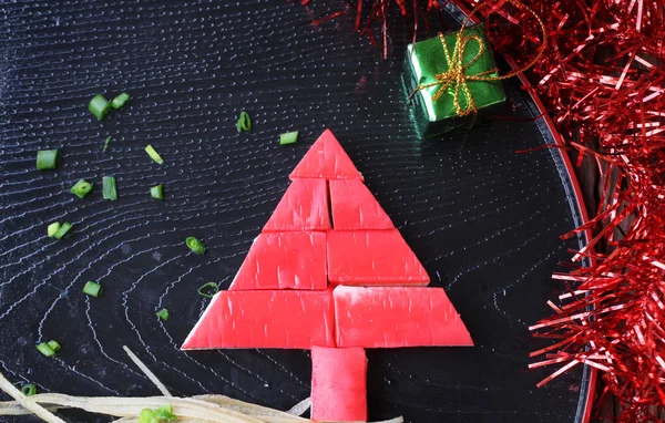 Weihnachtsbaum mit Lebensmitteln — Stockfoto