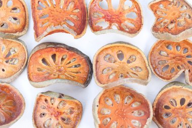 kurutulmuş bael meyve dilimleri