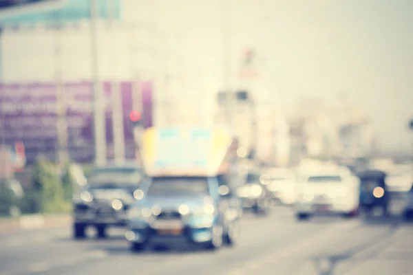 Auto in der Stadt verschwommen — Stockfoto