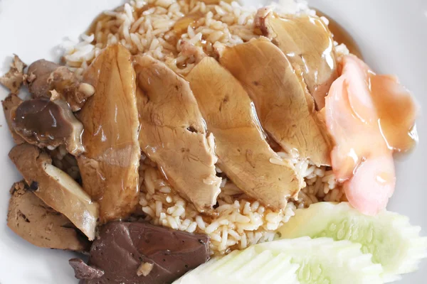 Pato asado sobre arroz — Foto de Stock