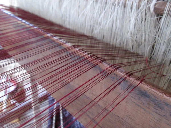 织造为纺织工业的线程 — 图库照片