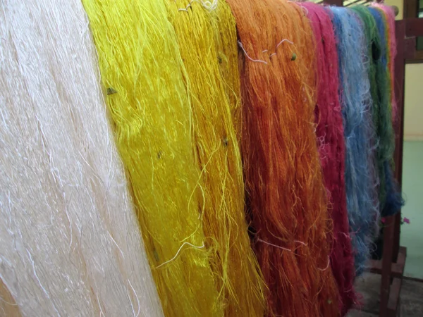 Raw silk thread — Stock Photo, Image