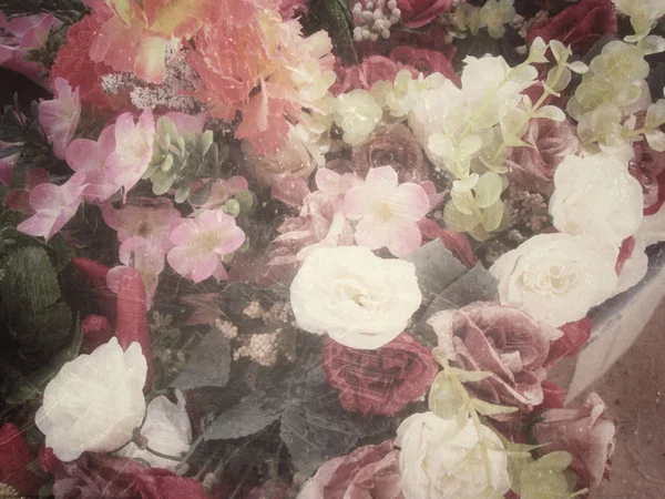 Vintage αυξήθηκε λουλούδια — Φωτογραφία Αρχείου