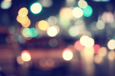 Geceleri araba bulanıklaşıyor.