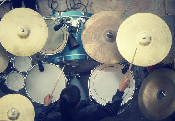 Playing the drum set — Stock Photo, Image