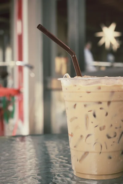 Холодный кофе в кафе — стоковое фото
