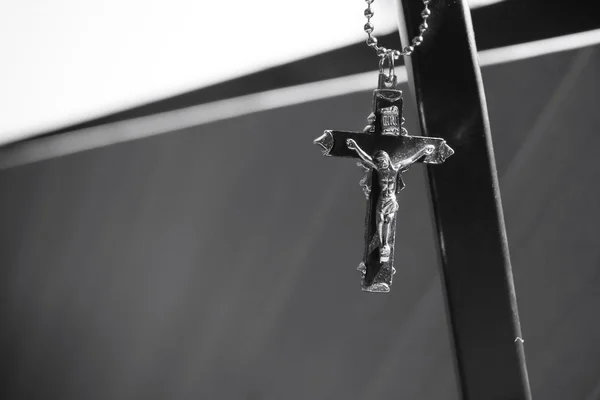 十字架项链 — 图库照片
