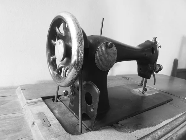 Heavy duty vintage Singer sewing machines for sale as seen in a shop in  Yangon, Myanmar Stock Photo - Alamy