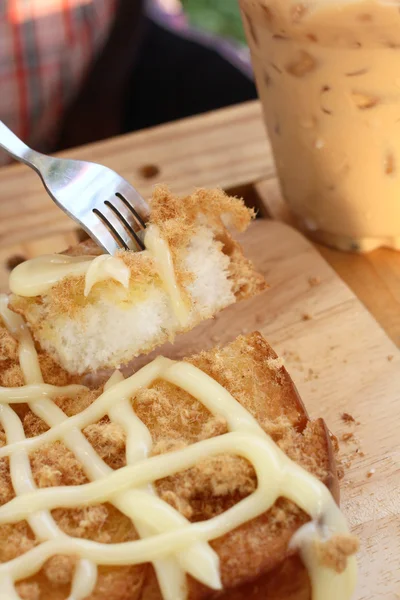 Toast bread with iced coffee — Stock Photo, Image