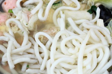 Sukiyaki udon pot ile