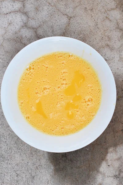 Eggs in a bowl — Stock Photo, Image