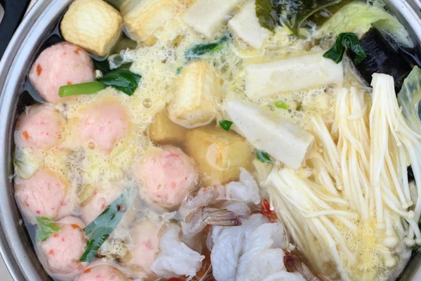 Sukiyaki op de pot — Stockfoto