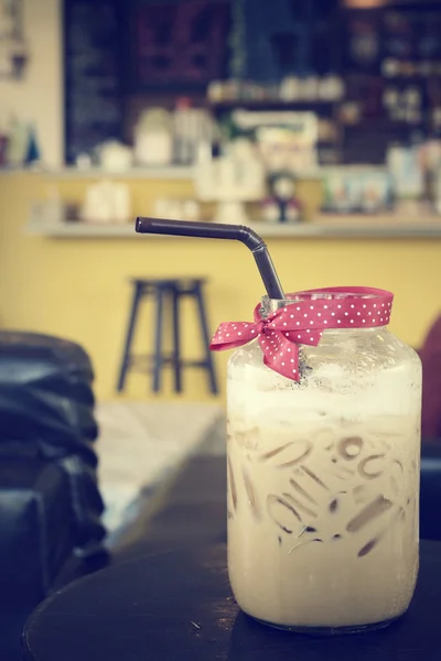 Iskaffe på café — Stockfoto