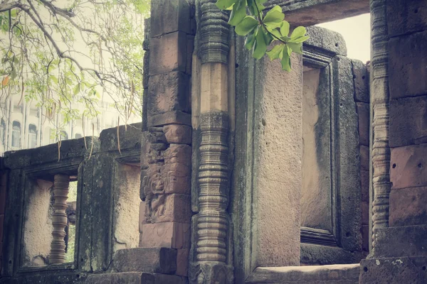 Porta antiga - arte de cambodia — Fotografia de Stock