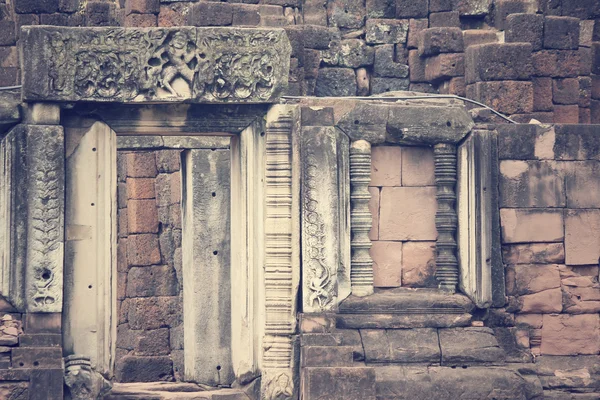 Starożytne drzwi - Kambodża sztuki — Zdjęcie stockowe