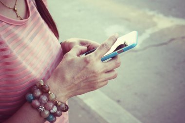 Akıllı Telefon Kullanılıyor