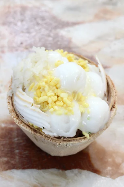 Es krim kelapa — Stok Foto