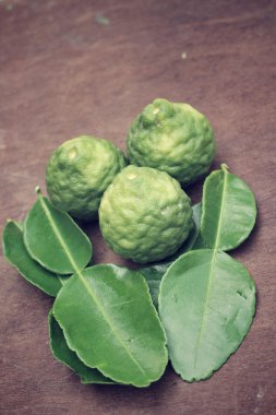 Güney Afrika'da bir kabile ve sülük limon