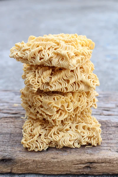 Dry instant noodle — Stock Photo, Image