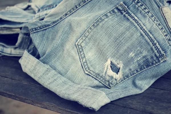 Pila di jeans — Foto Stock