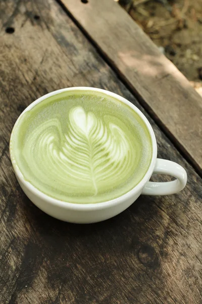 Groene thee en melk — Stockfoto