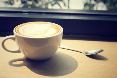 Vintage latte sanat gölgeli kahve