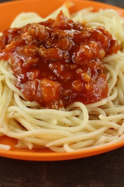 Spaghetti z sosem — Zdjęcie stockowe