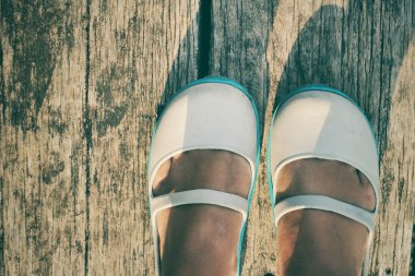  Gölge ile ayakkabı