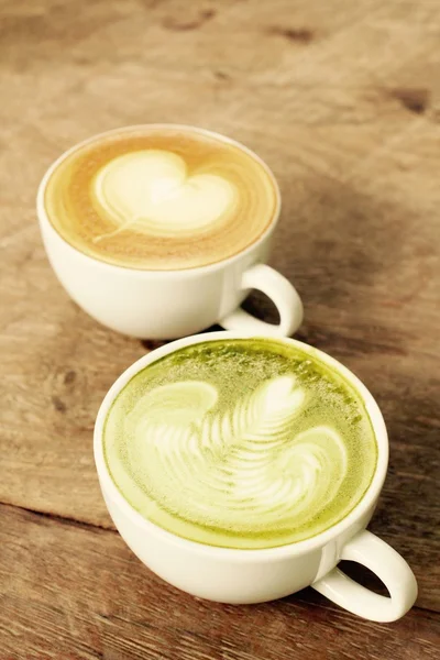 緑茶とカフェラテ アート コーヒー ミルク — ストック写真