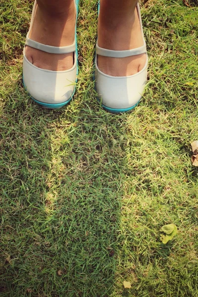 Schoenen met schaduw — Stockfoto