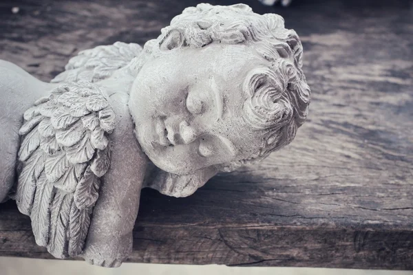 Vintage cupid beeldhouwkunst — Stockfoto