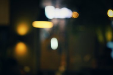 Restoran gece bulanık