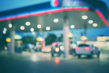 Benzin istasyonu bulanık