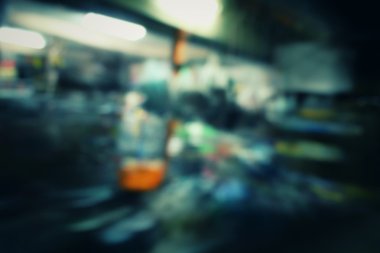 Restoran gece bulanık