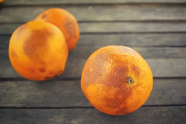 Rotten orange fruit — Stock Photo, Image