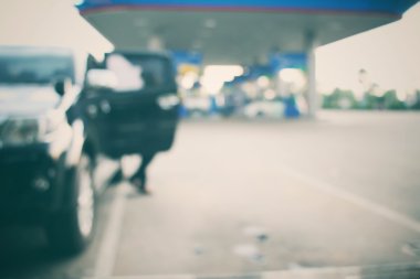 Benzin istasyonu bulanık