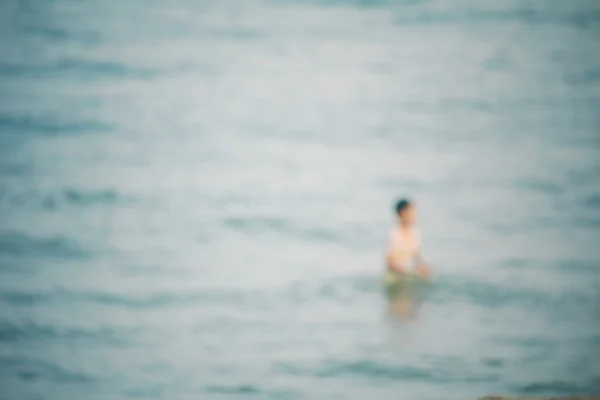 Borroso de nadar en el mar — Foto de Stock