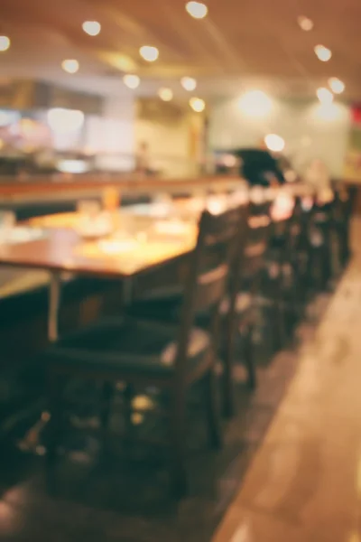 Desfocado de restaurante à noite — Fotografia de Stock