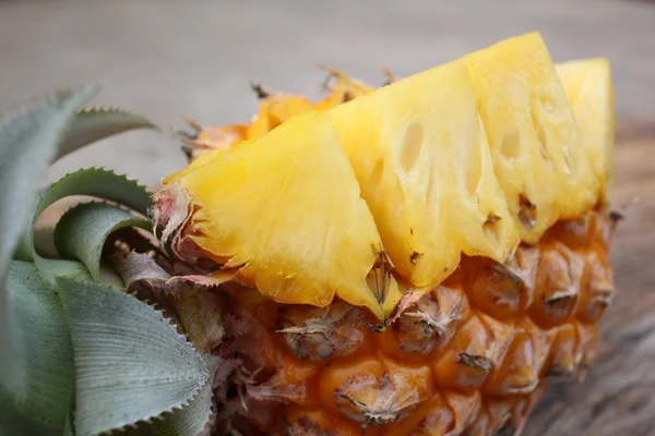 Pineapple — Stock Photo, Image