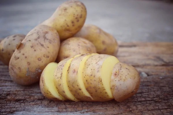 Fresh potatoes — Stock Photo, Image