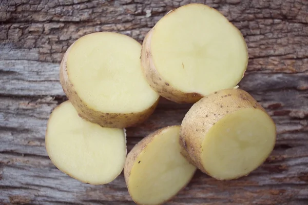 Свежий картофель — стоковое фото