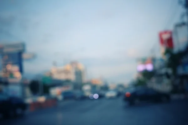 Auto in der Stadt verschwommen — Stockfoto