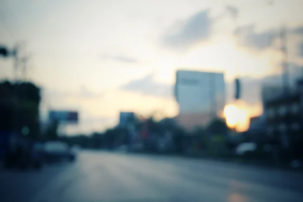 Auto in der Stadt verschwommen — Stockfoto