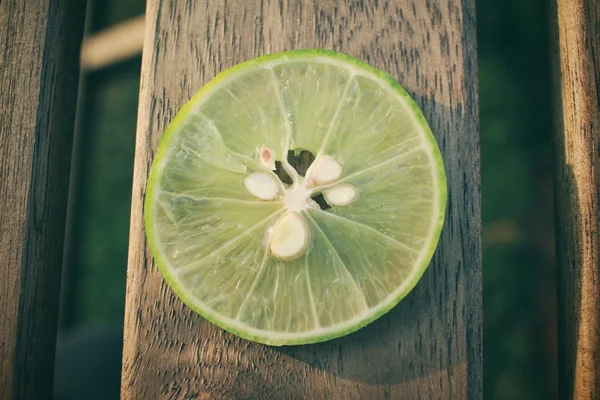 Slice of lemon — Stock Photo, Image