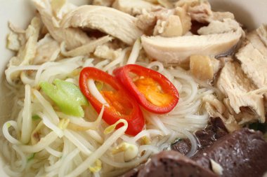 Vietnamca pho şehriye