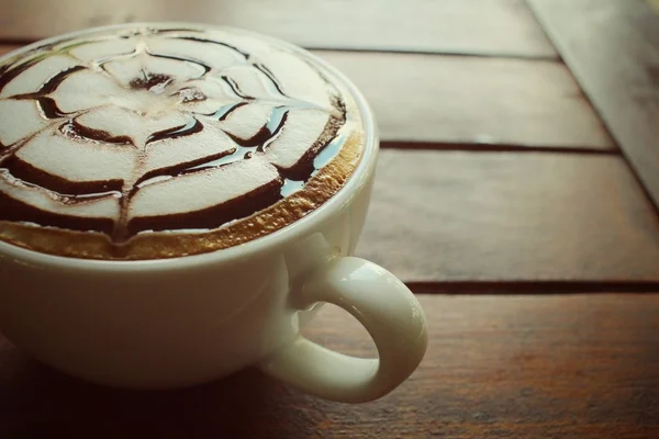 Vintage latte art koffie — Stockfoto