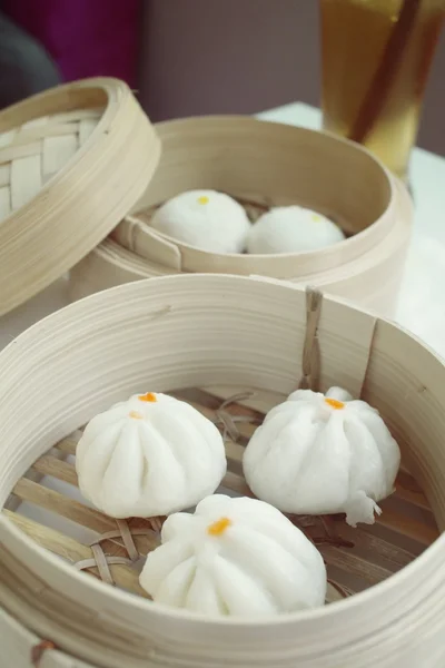 Chinese bun - dim sum — Stock Photo, Image