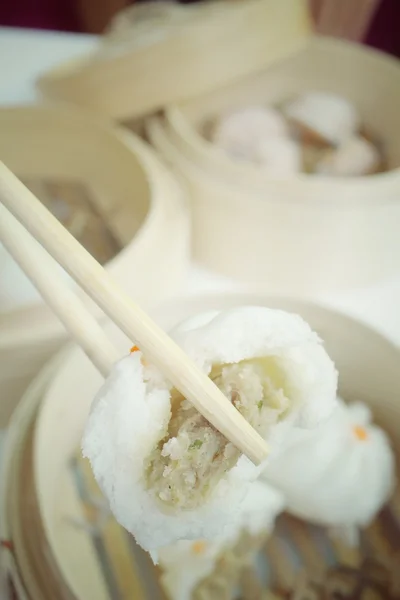 Chinese bun - dim sum — Stock Photo, Image