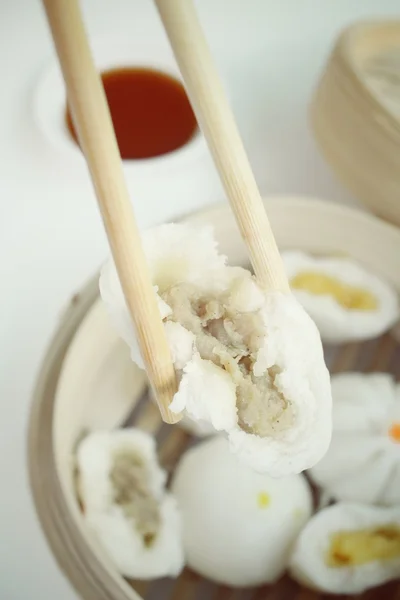 Chinese bun - dim sum — Stock Photo, Image